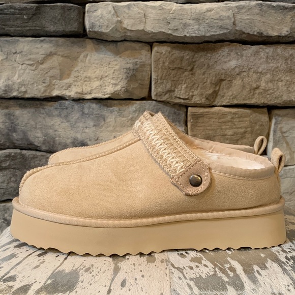 NWT Vici Tan Selena Platform Slippers 8 - Picture 5 of 9